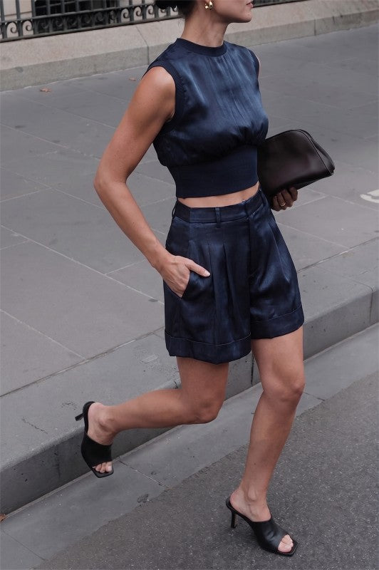 Short Caroline